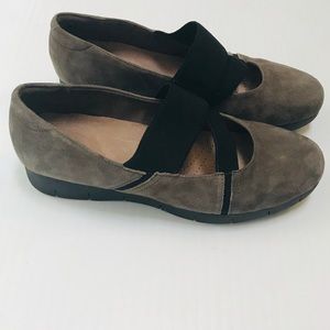 Clarks Artisan Daelyn Mary Jane Wide Flats Wedge